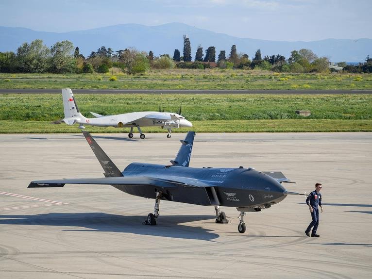 starshield reconnaissance mission details